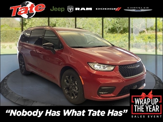 2026 Chrysler Pacifica Limited's photo