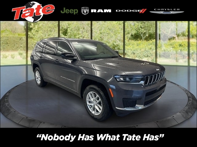 2025 Jeep Grand Cherokee L Laredo's photo