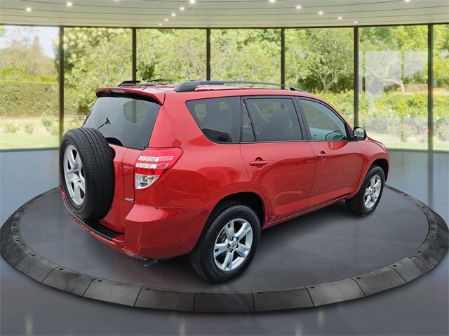 2012 Toyota RAV4 photo 3