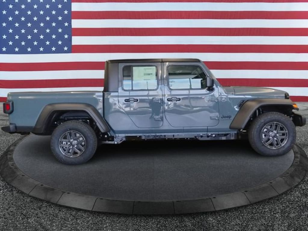 New 2026 Jeep Gladiator Sport Pickup