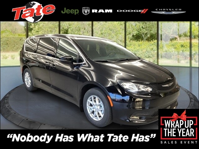 2026 Chrysler Voyager LX's photo