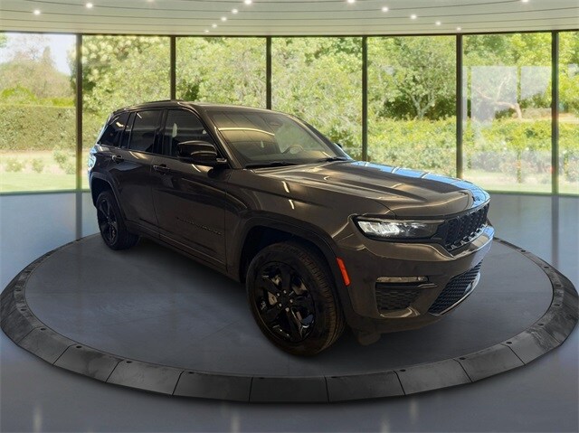 2025 Jeep Grand Cherokee Limited's photo
