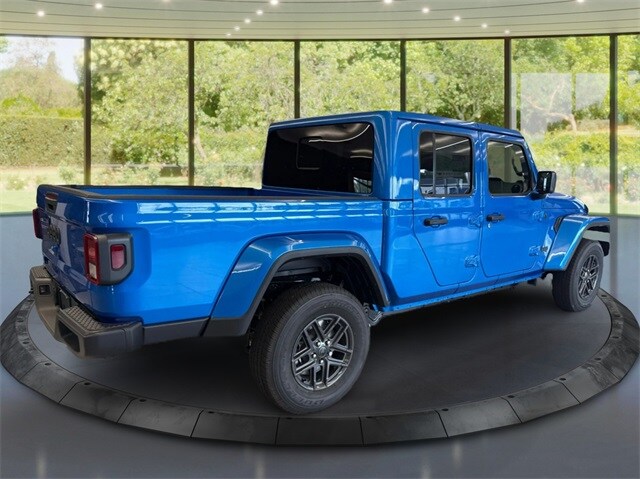 2025 Jeep Gladiator Sport S photo 3