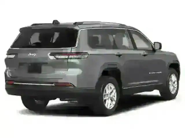2025 Jeep Grand Cherokee Limited photo 2