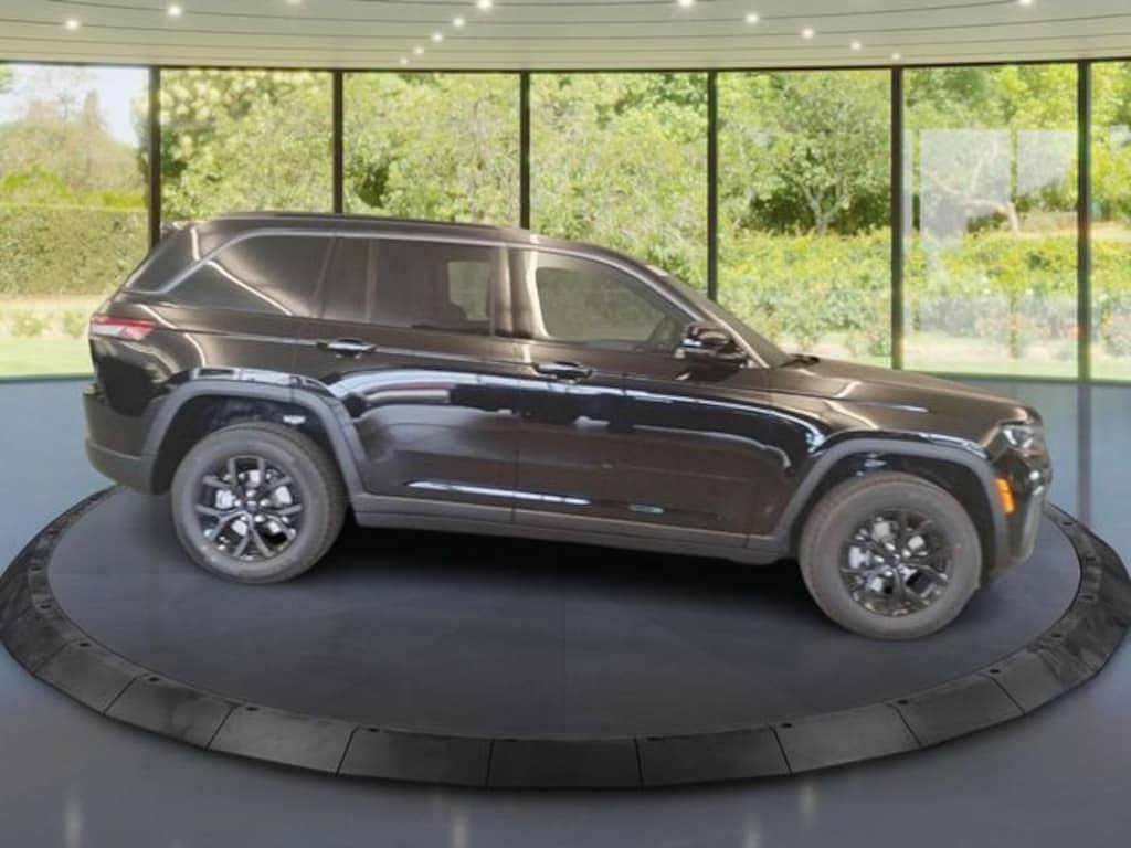 New 2026 Jeep Grand Cherokee Altitude Sport Utility