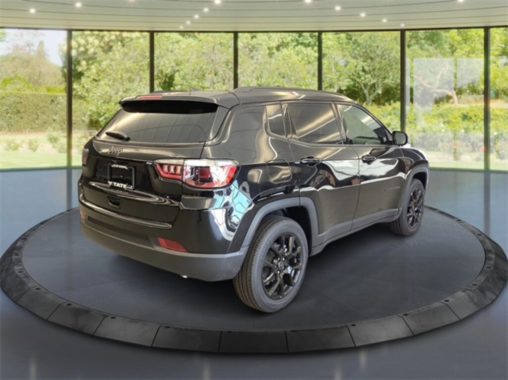 New 2026 Jeep Compass Latitude Sport Utility