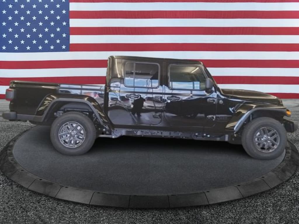 New 2026 Jeep Gladiator Sport S Pickup