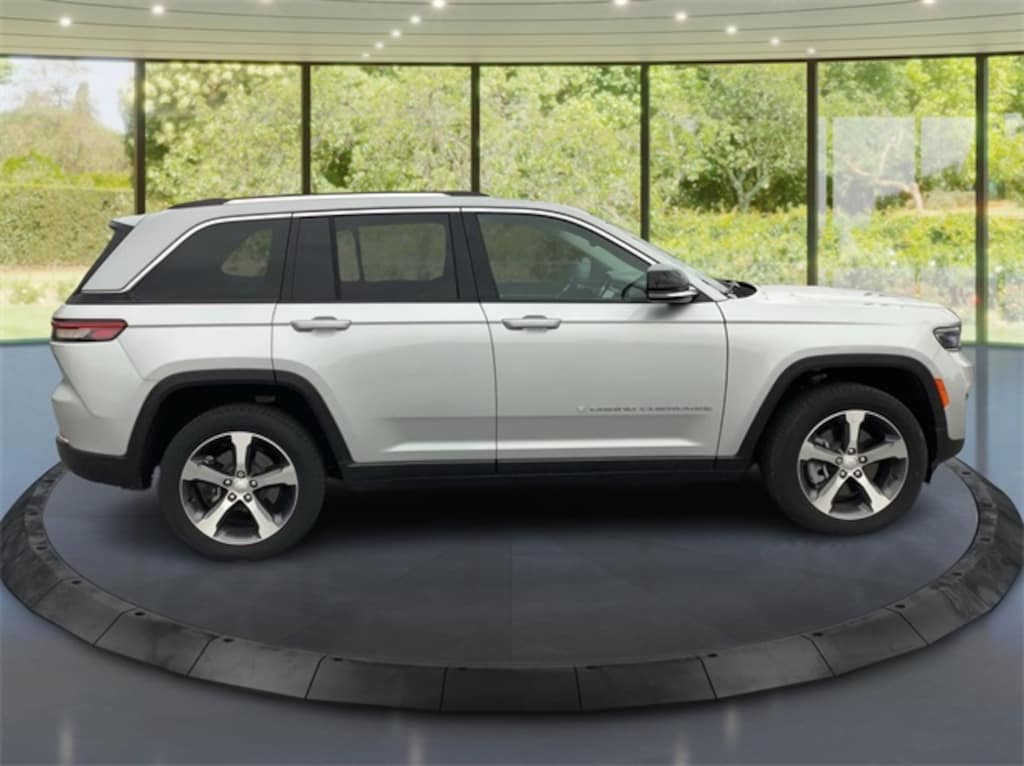 New 2023 Jeep Grand Cherokee 4xe Sport Utility