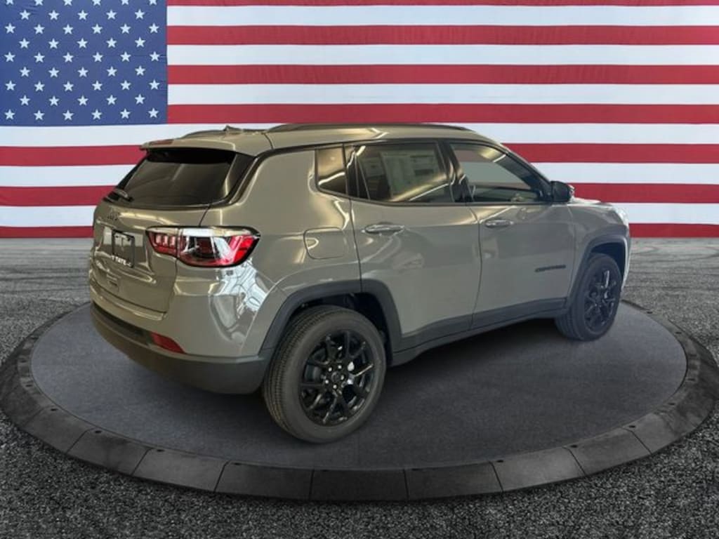 New 2026 Jeep Compass Latitude Sport Utility