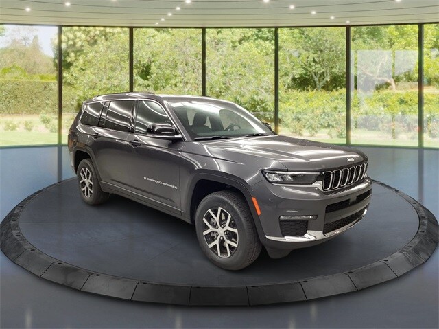 2025 Jeep Grand Cherokee L Limited's photo