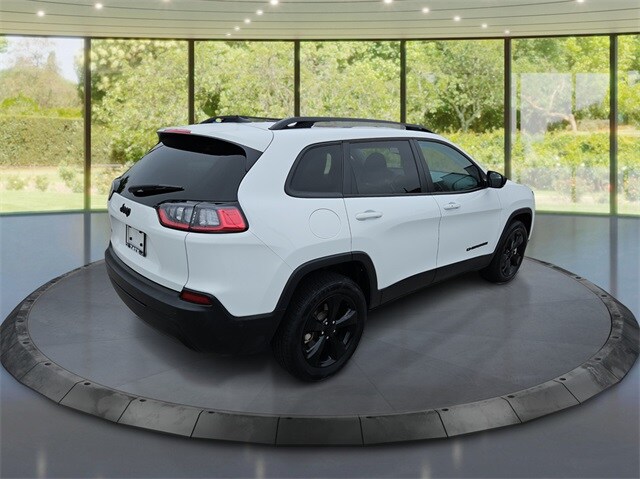 2023 Jeep Cherokee Lux Altitude photo 3