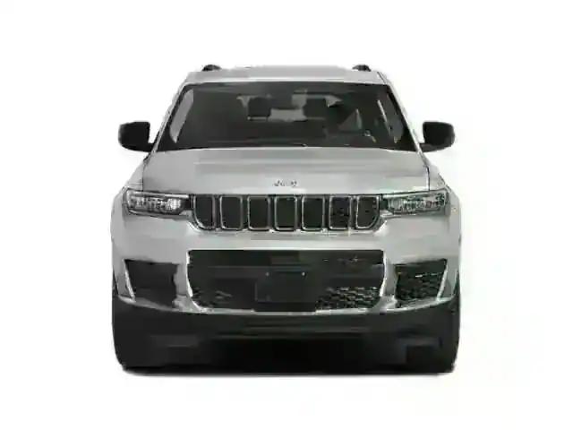 2025 Jeep Grand Cherokee Limited photo 3