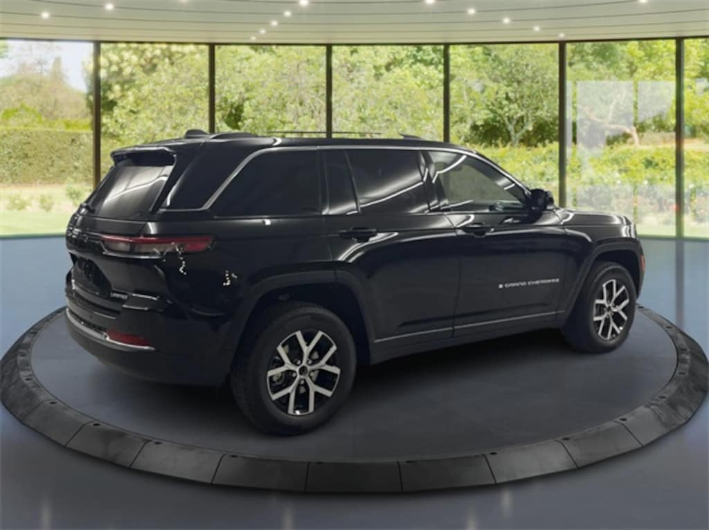 New 2025 Jeep Grand Cherokee Limited Sport Utility
