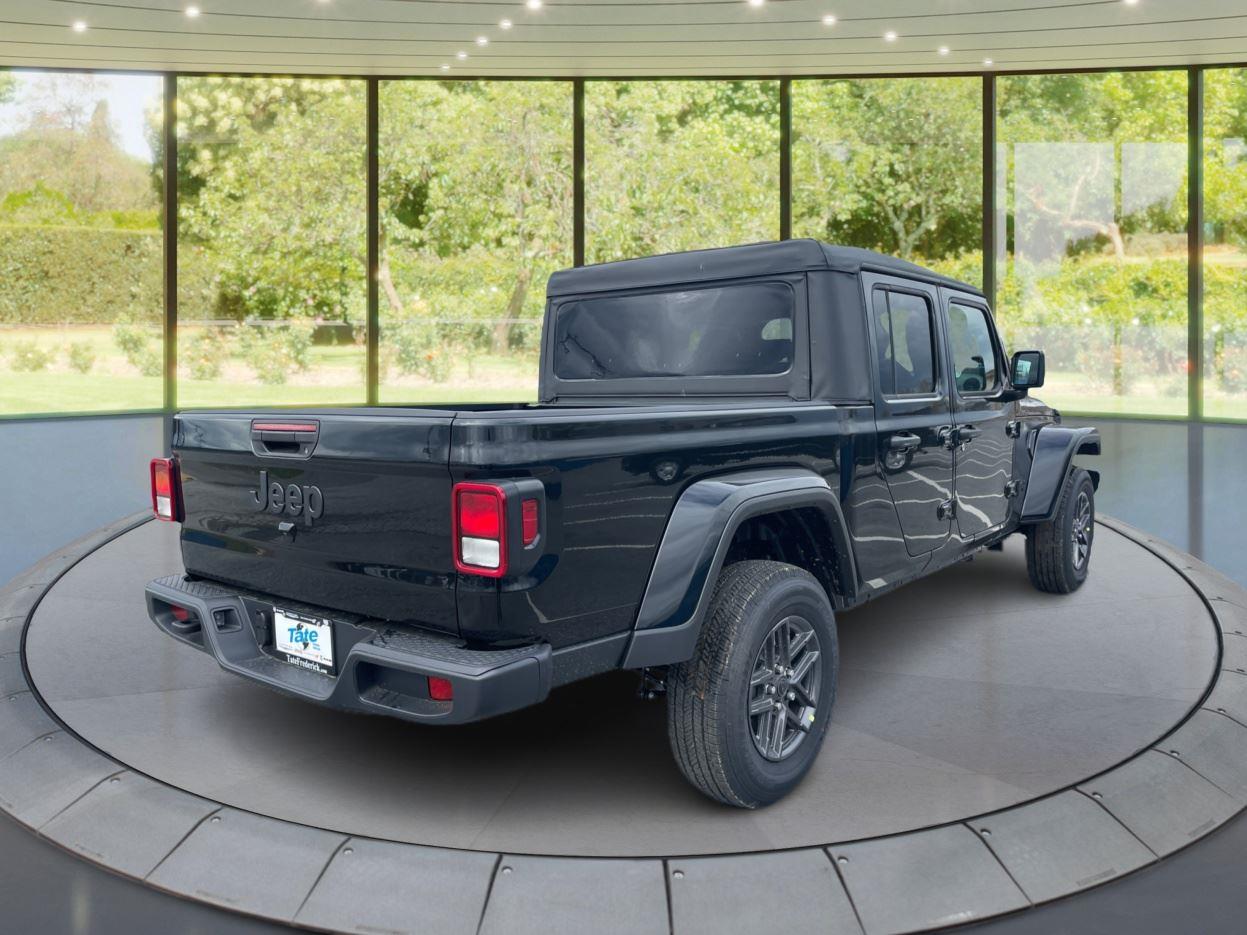 2025 Jeep Gladiator Sport S photo 3
