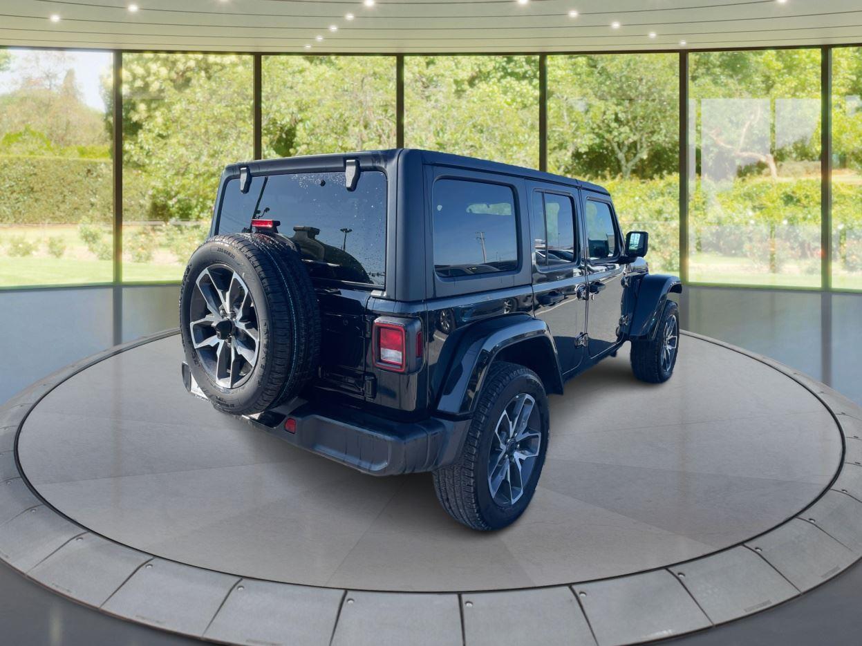 2024 Jeep Wrangler 4xe Sport S photo 3