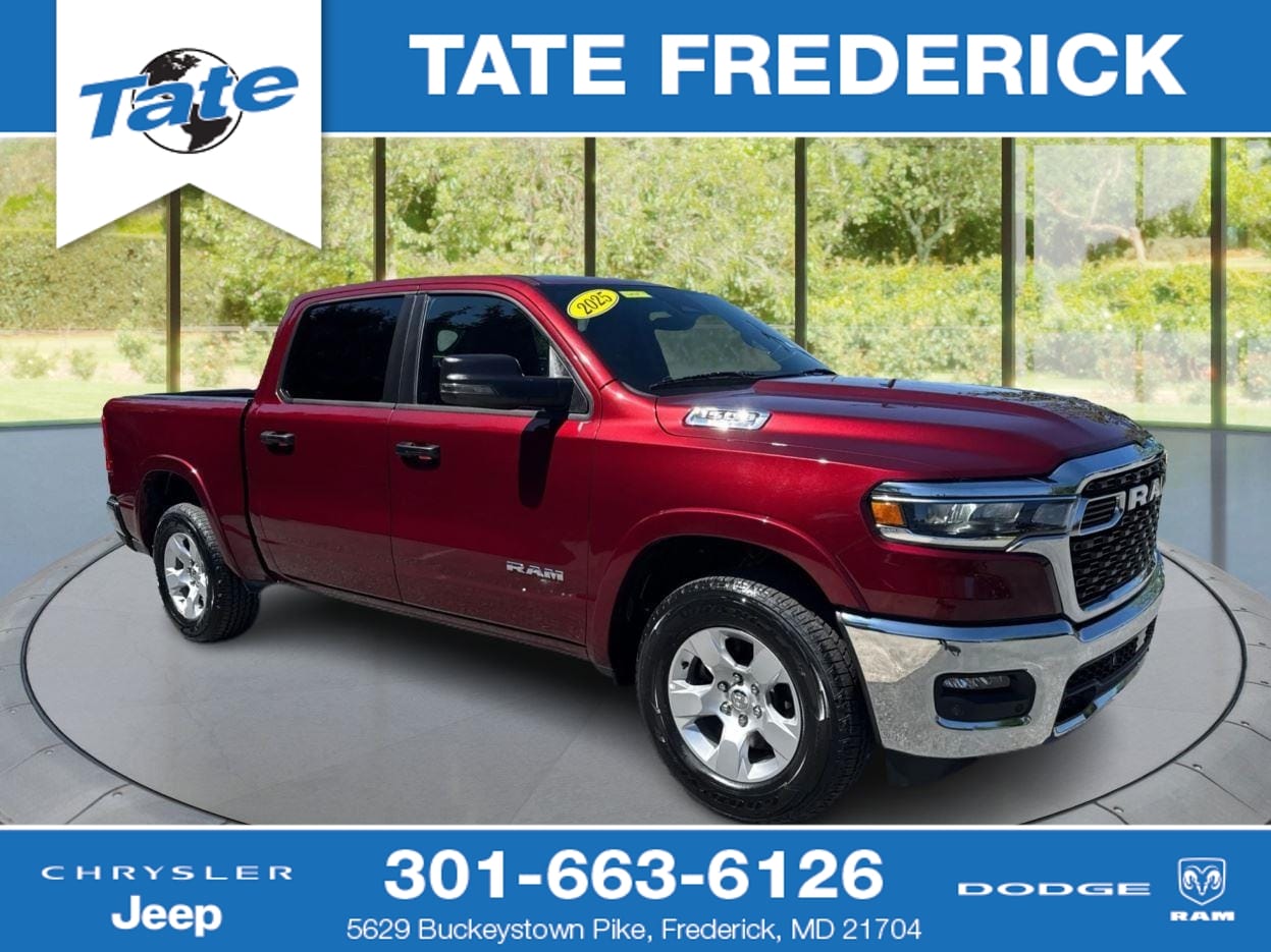 2025 RAM 1500 Big Horn/Lone Star 4x4 Crew Cab 5'7's photo