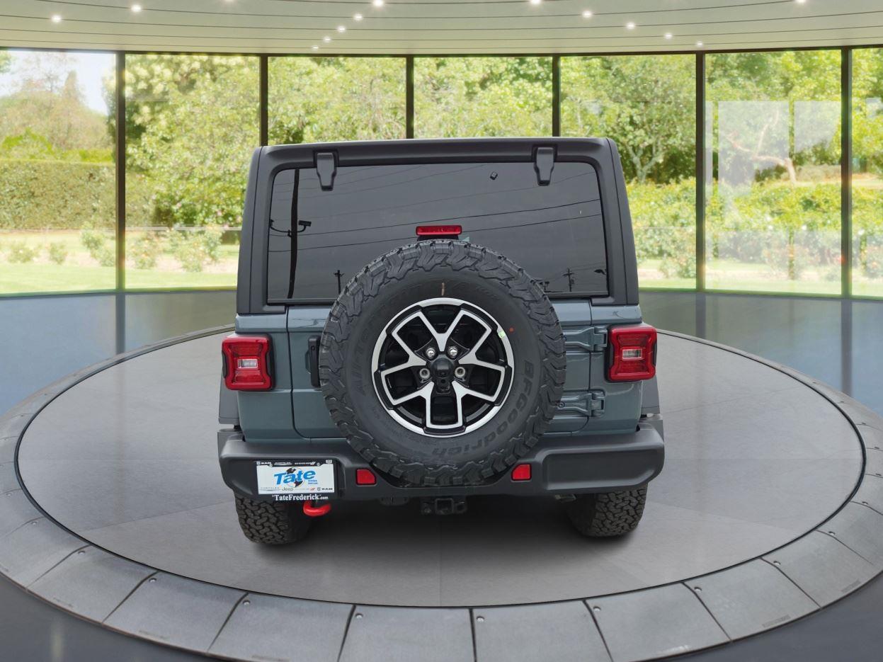 2025 Jeep Wrangler Rubicon photo 4