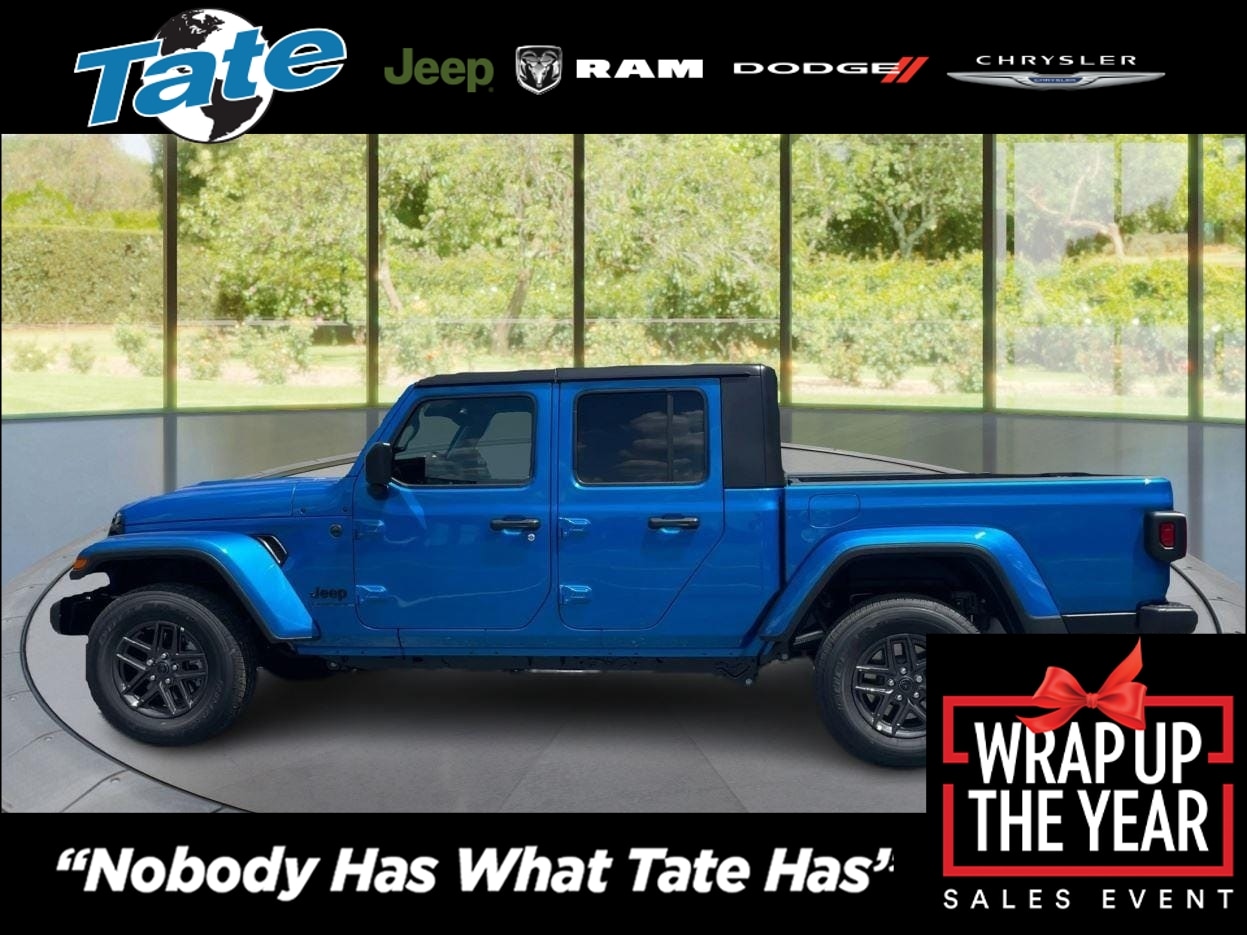 2025 Jeep Gladiator Sport S's photo