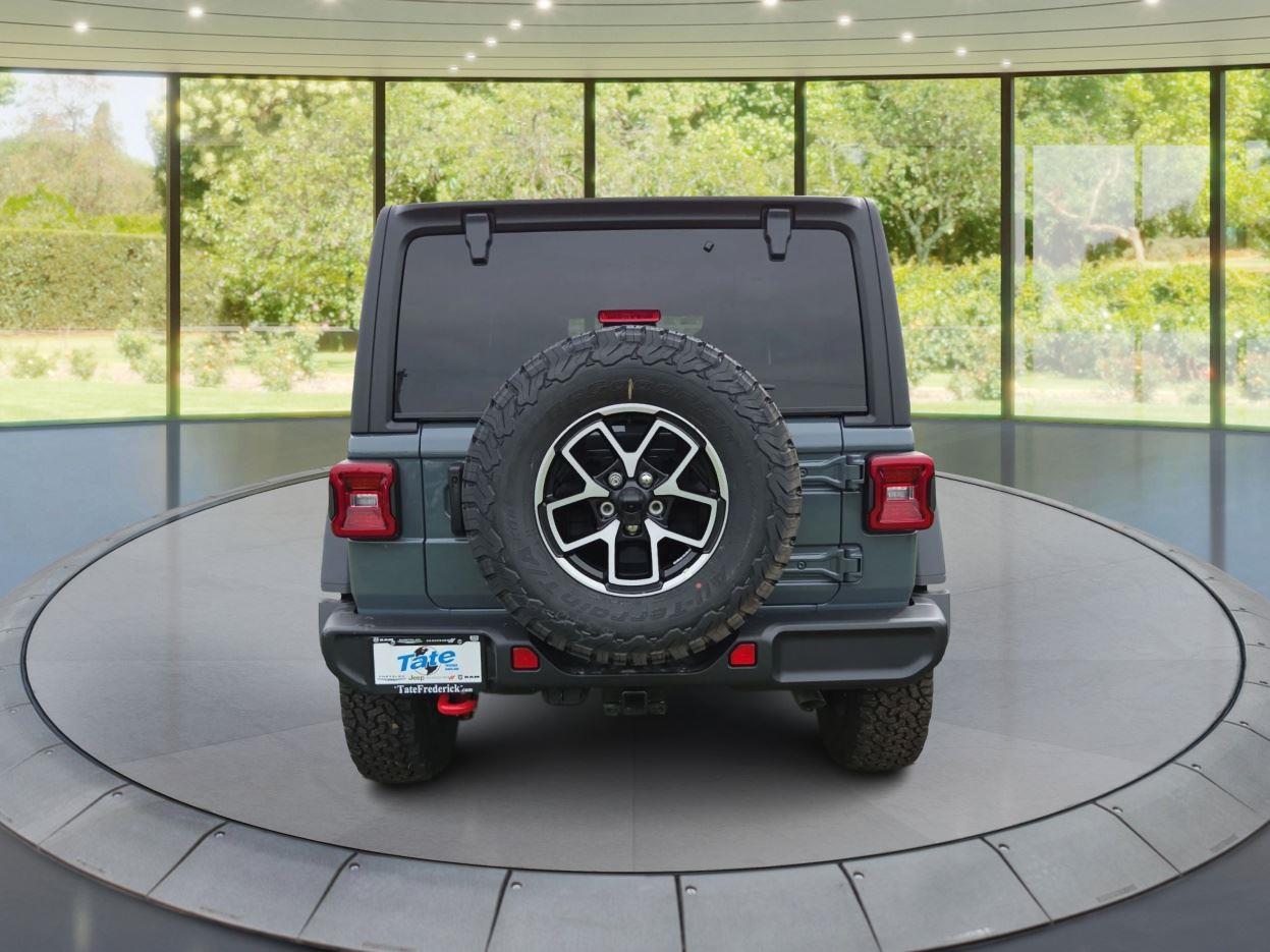 2025 Jeep Wrangler Rubicon photo 4