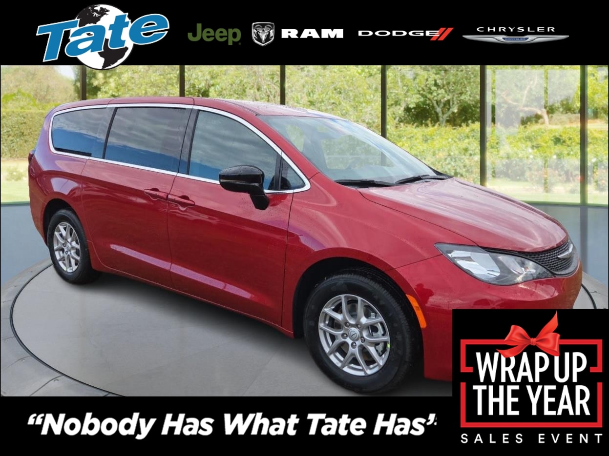 2026 Chrysler Voyager LX's photo
