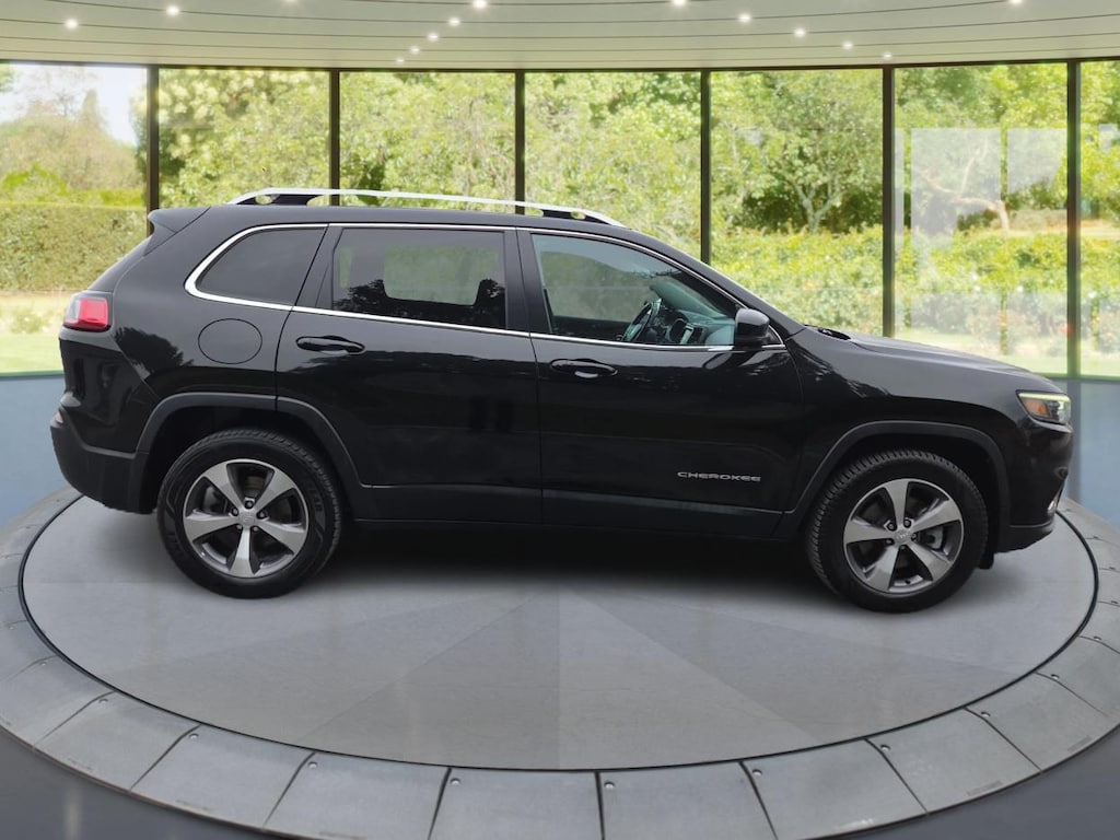 Used 2020 Jeep Cherokee Limited SUV