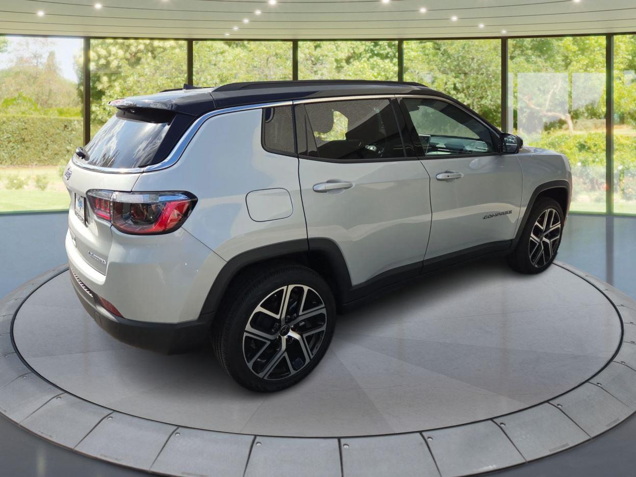 2025 Jeep Compass Limited photo 3