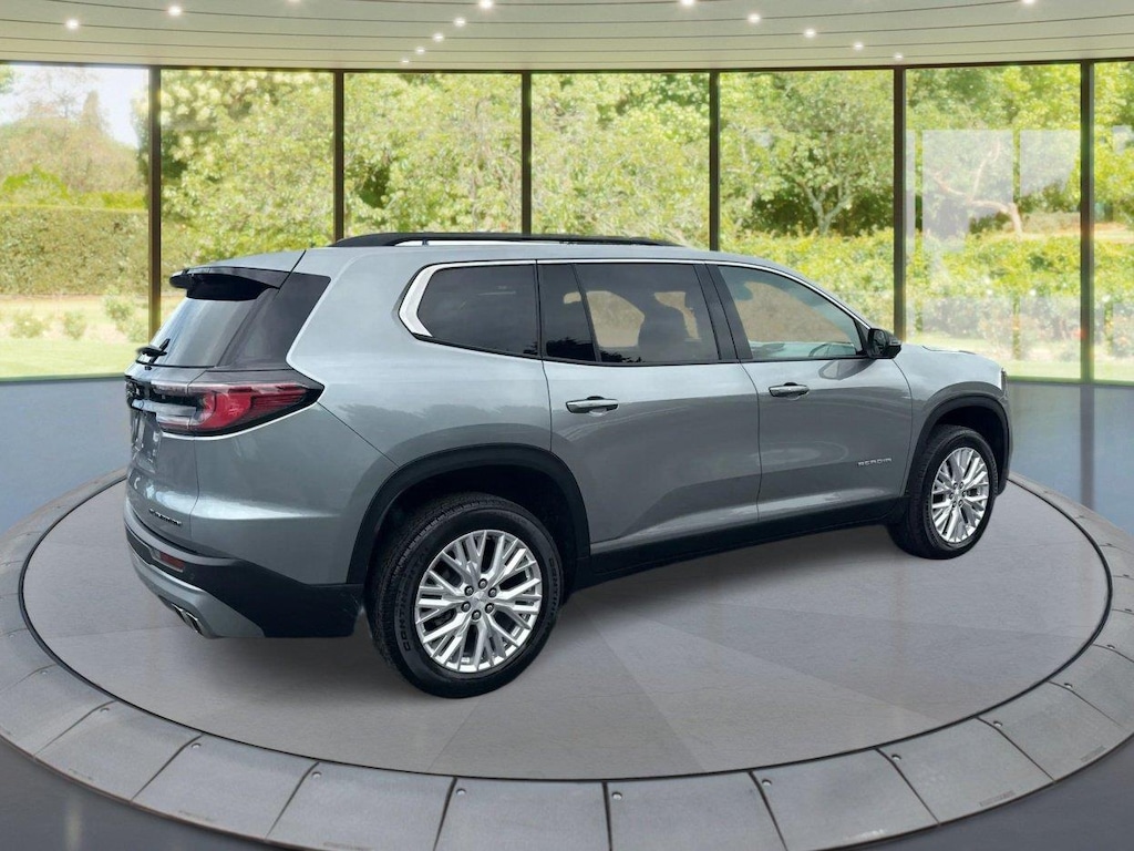 Used 2024 GMC Acadia FWD Elevation