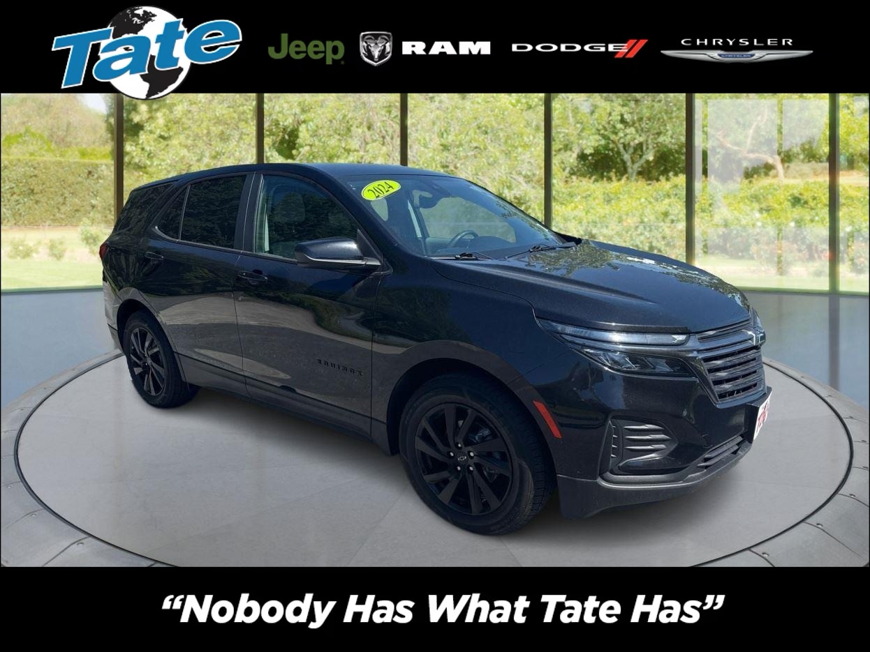 2024 Chevrolet Equinox LS's photo