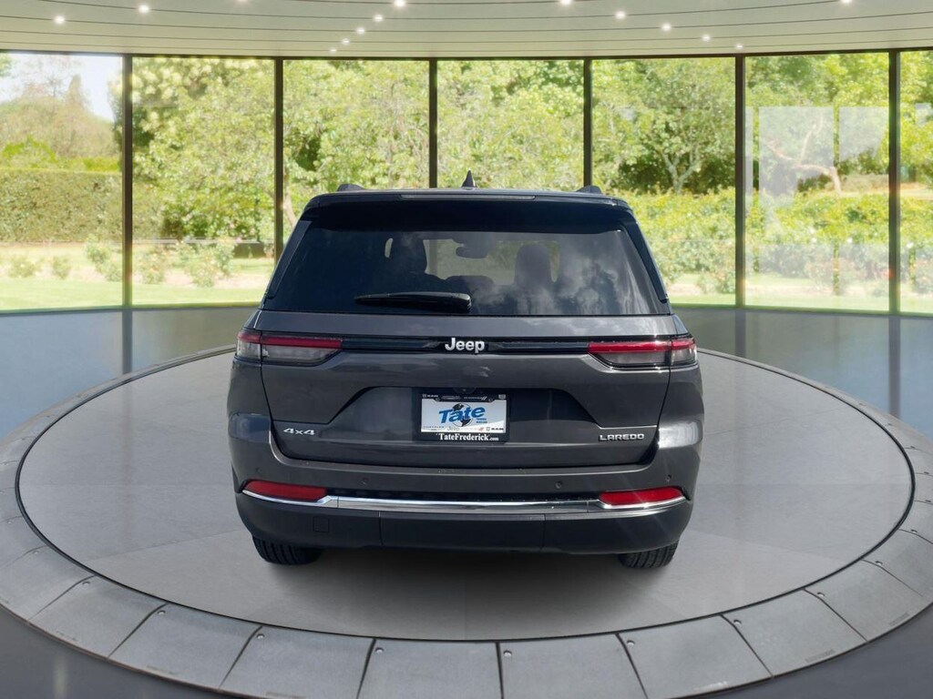 Used 2024 Jeep Grand Cherokee Laredo X SUV