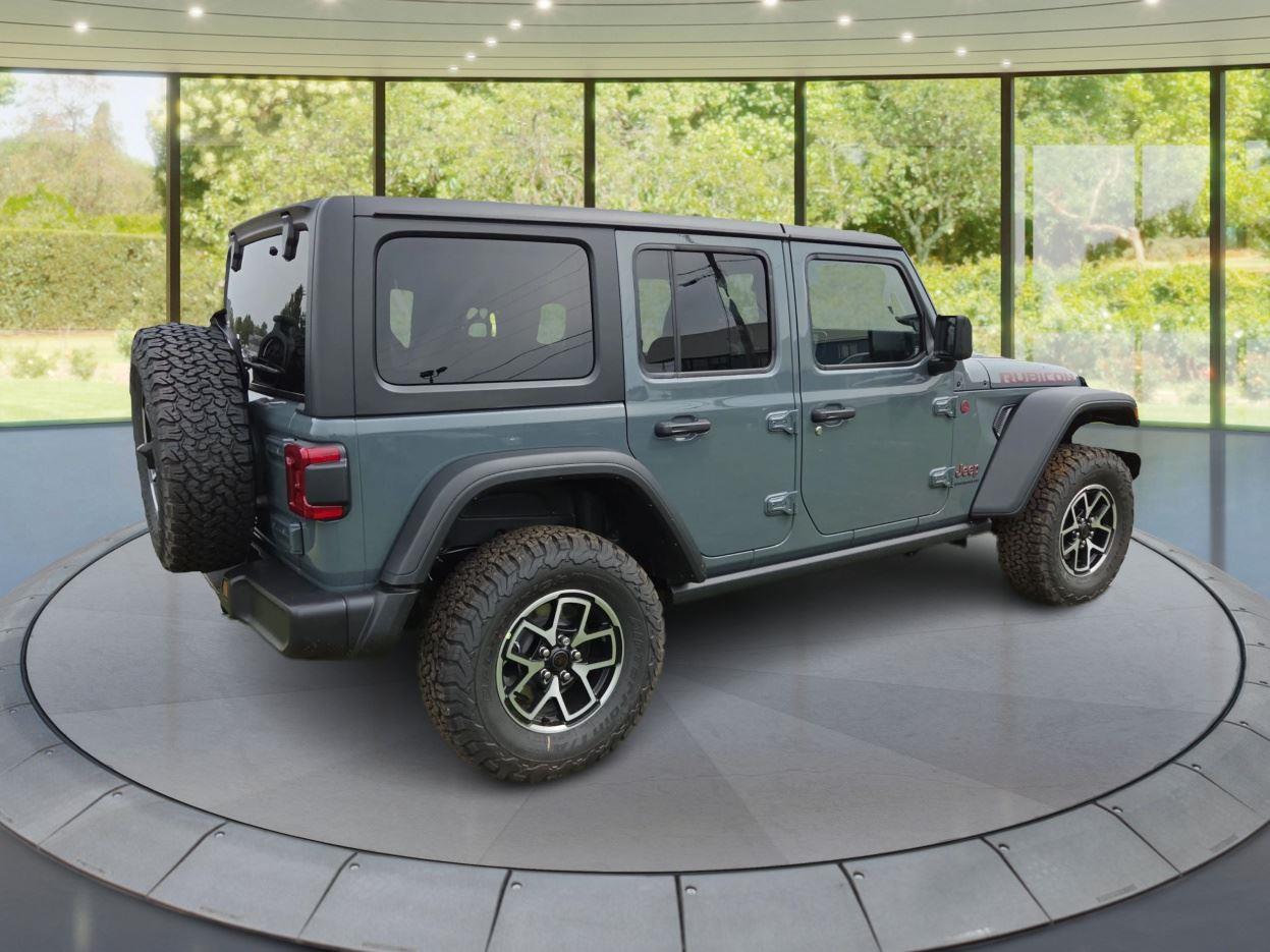 2025 Jeep Wrangler Rubicon photo 3