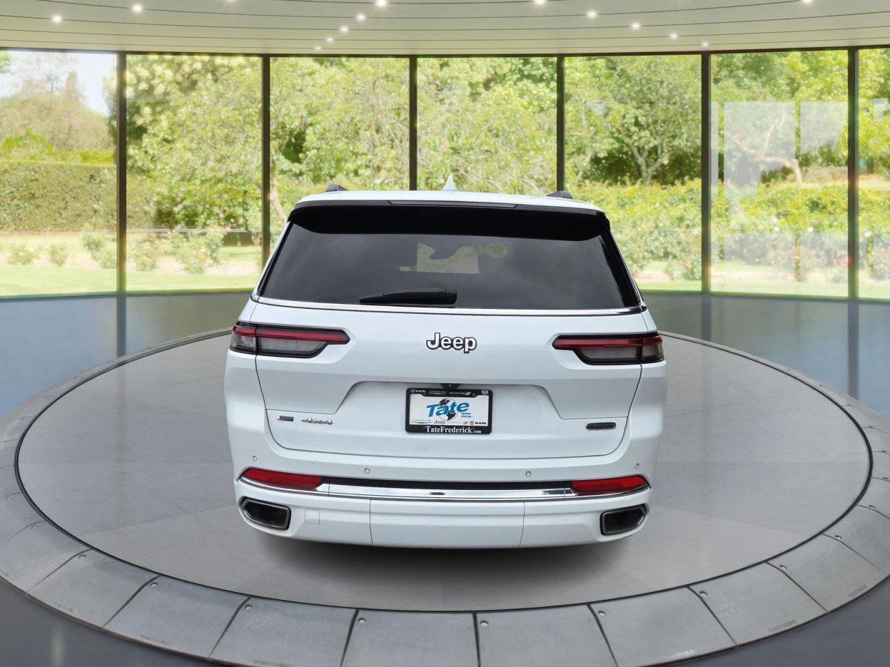 2022 Jeep Grand Cherokee Overland photo 4