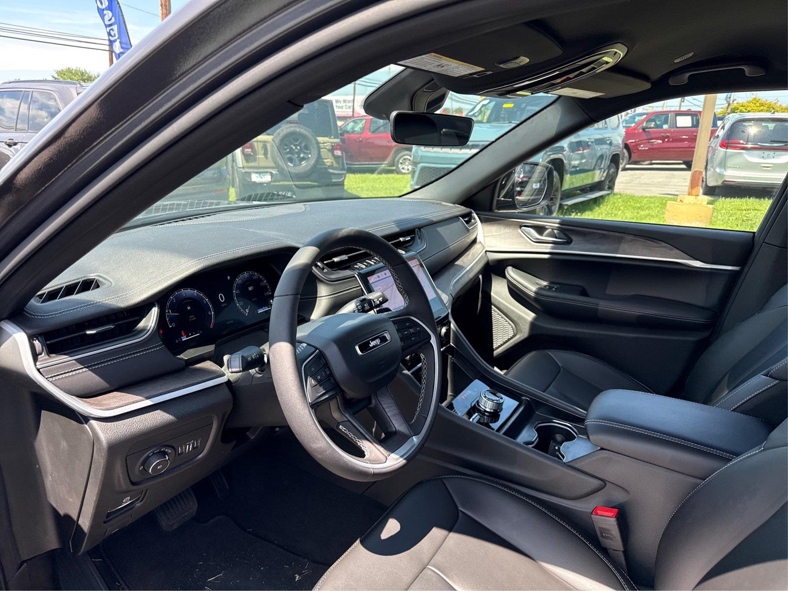 2025 Jeep Grand Cherokee Limited - Photo 9