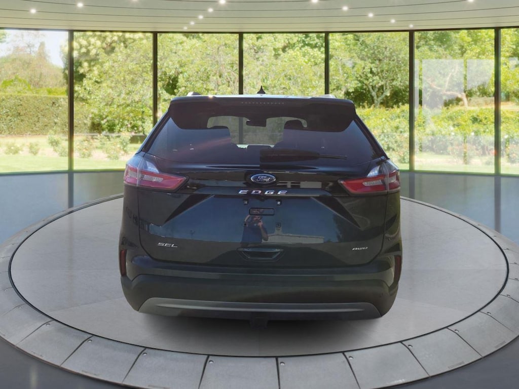 Used 2022 Ford Edge SEL SUV