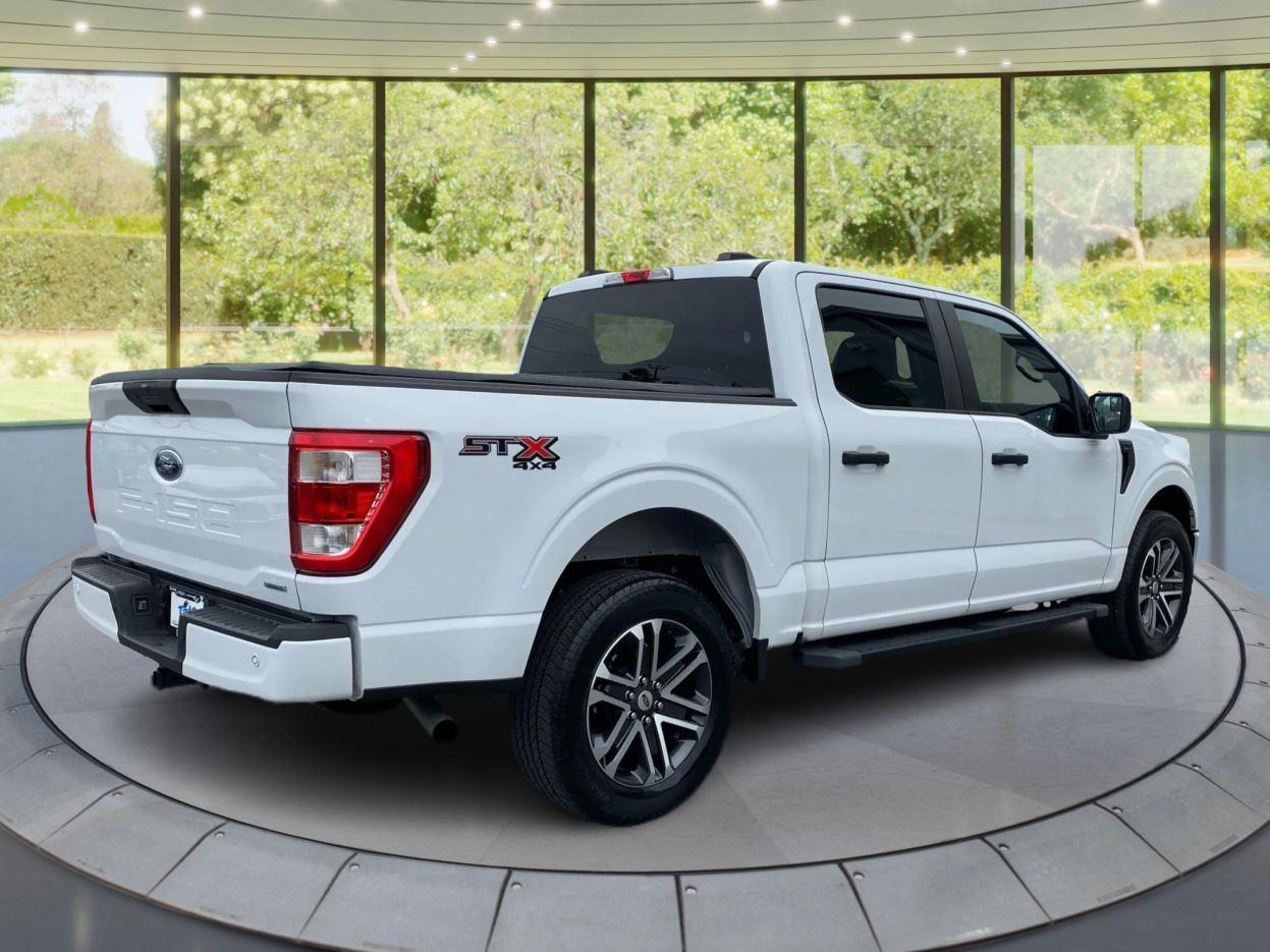 2023 Ford F-150 XL photo 2