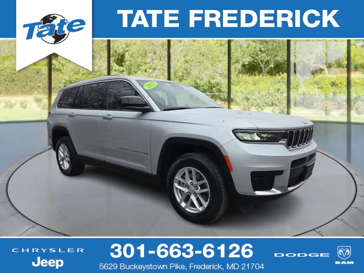 2023 Jeep Grand Cherokee L Laredo's photo