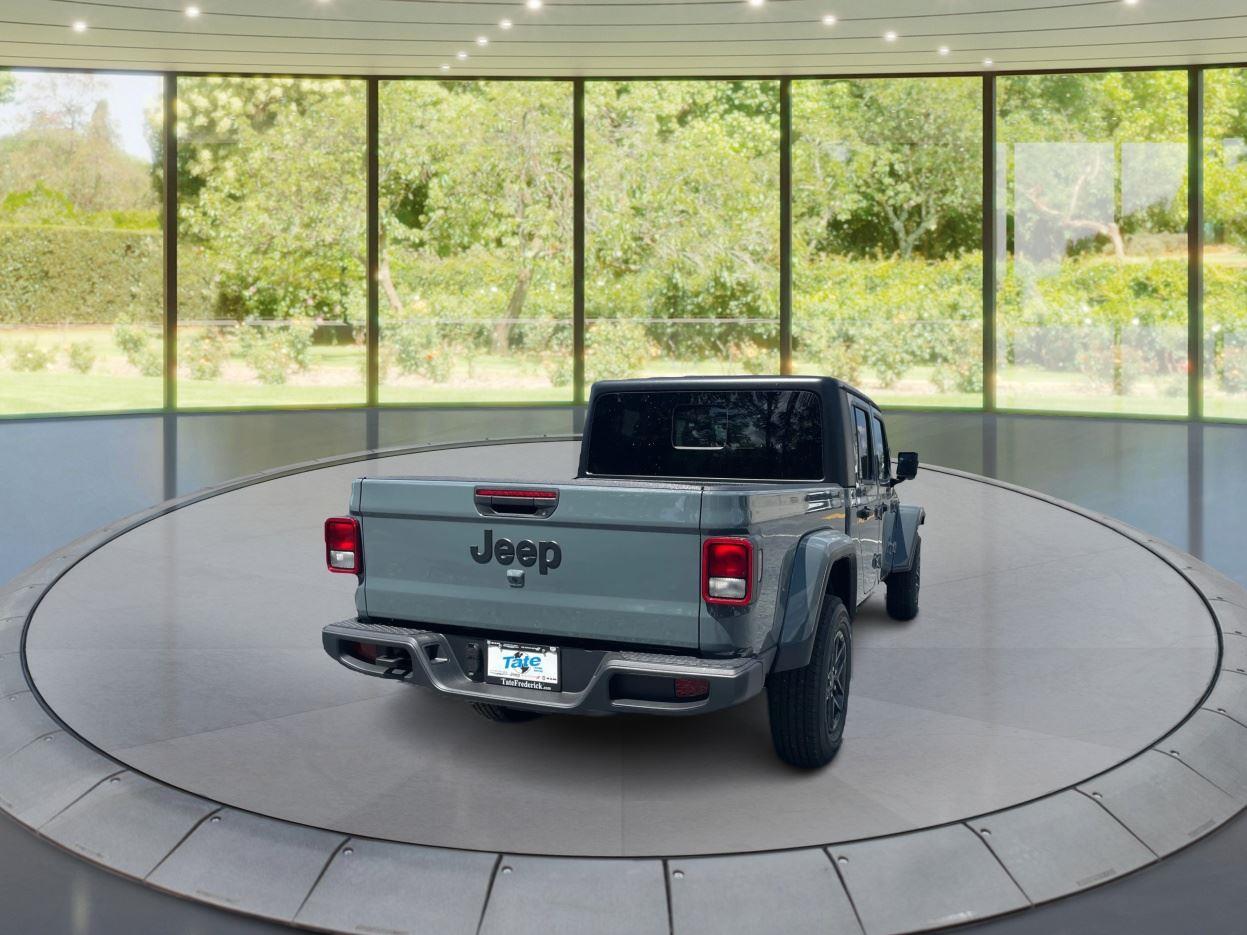 2025 Jeep Gladiator Sport S photo 3