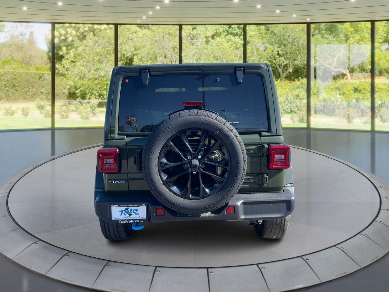2024 Jeep Wrangler 4xe Sahara photo 4