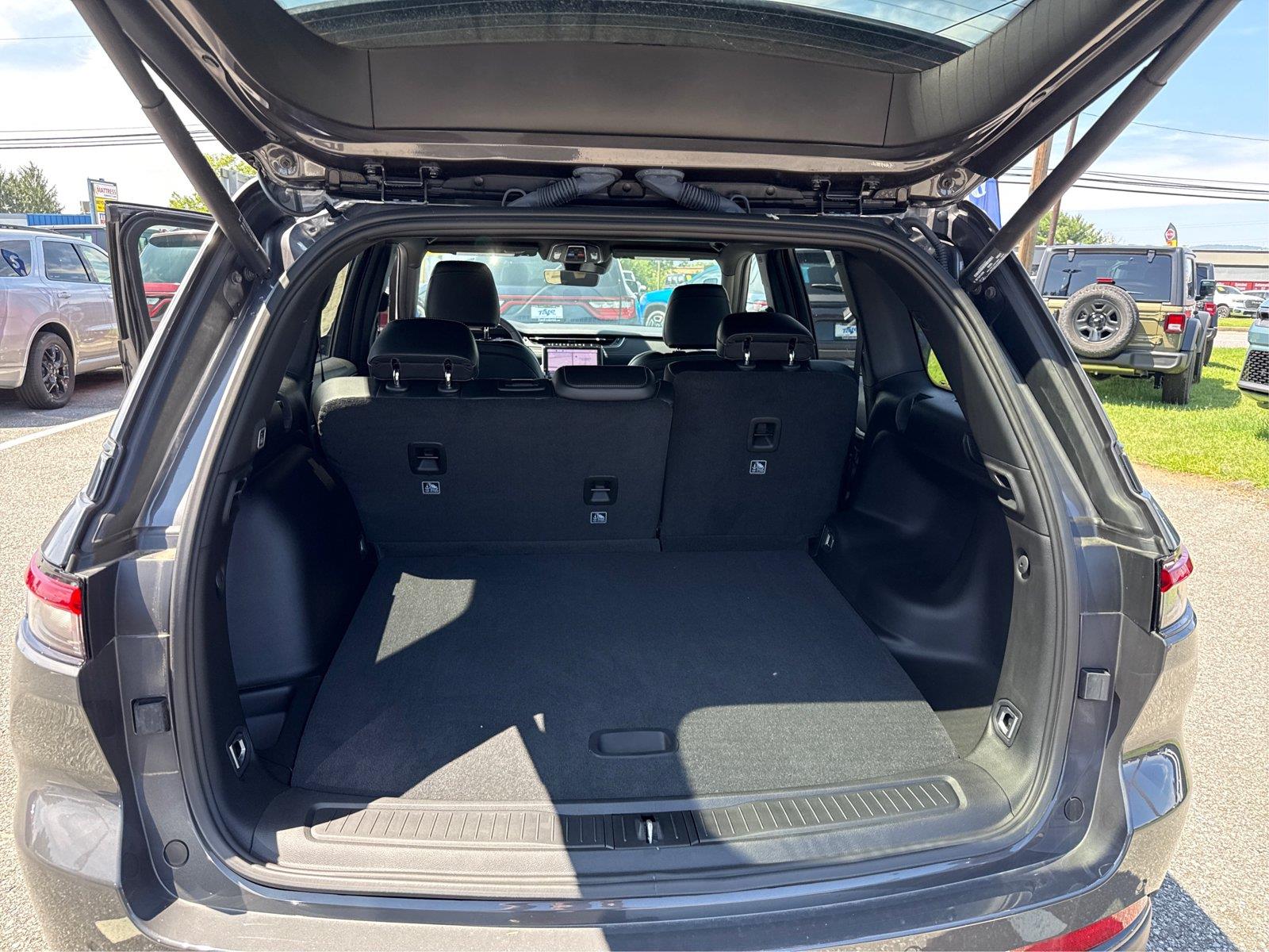 2025 Jeep Grand Cherokee Limited - Photo 11