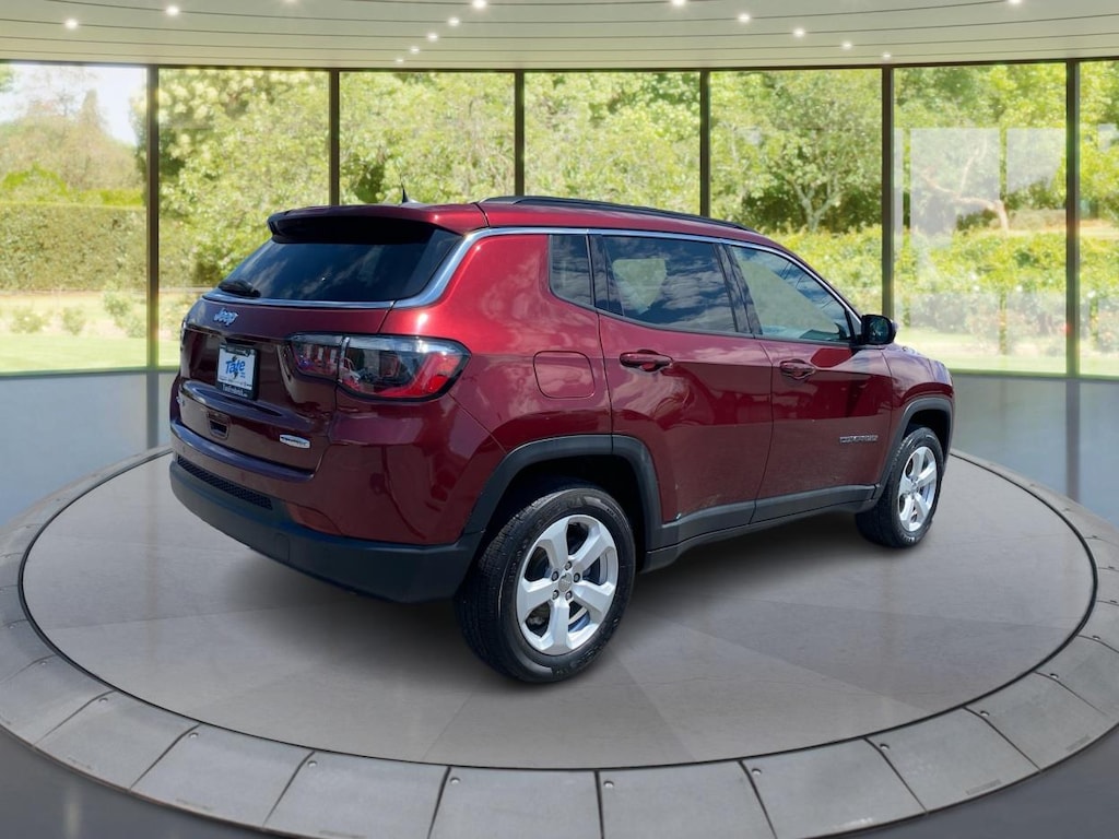 Used 2021 Jeep Compass Latitude SUV
