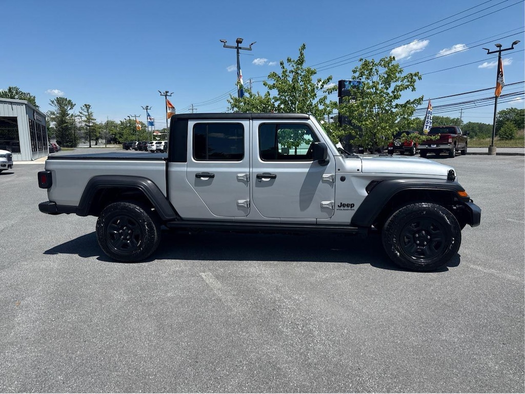 Certified 2024 Jeep Gladiator Sport Truck