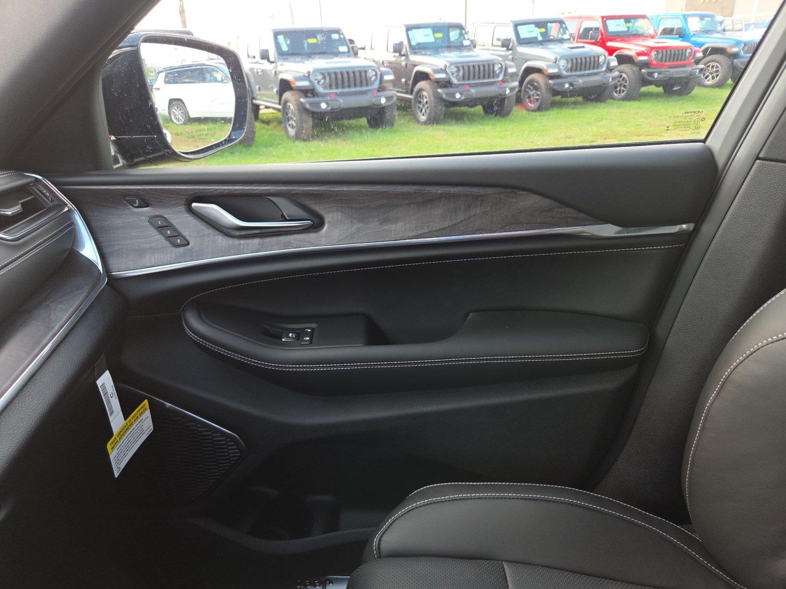 2025 Jeep Grand Cherokee L Overland - Photo 21