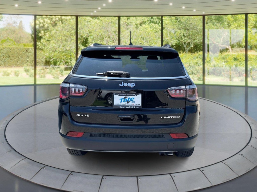 Used 2022 Jeep Compass Limited SUV
