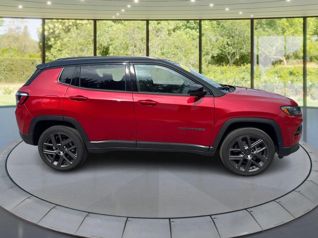Used 2025 Jeep Compass Limited SUV