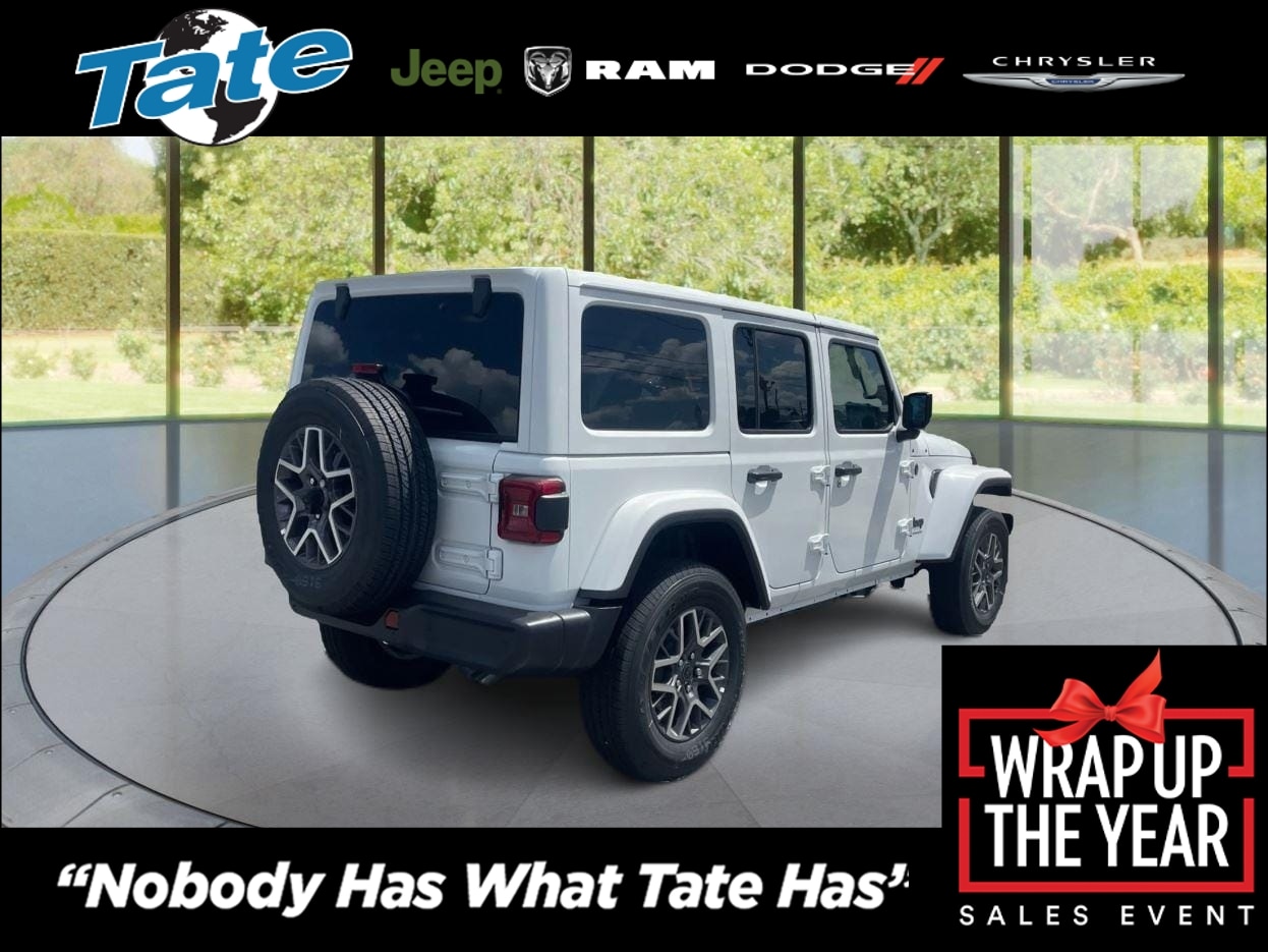 2025 Jeep Wrangler 4-Door Sahara's photo