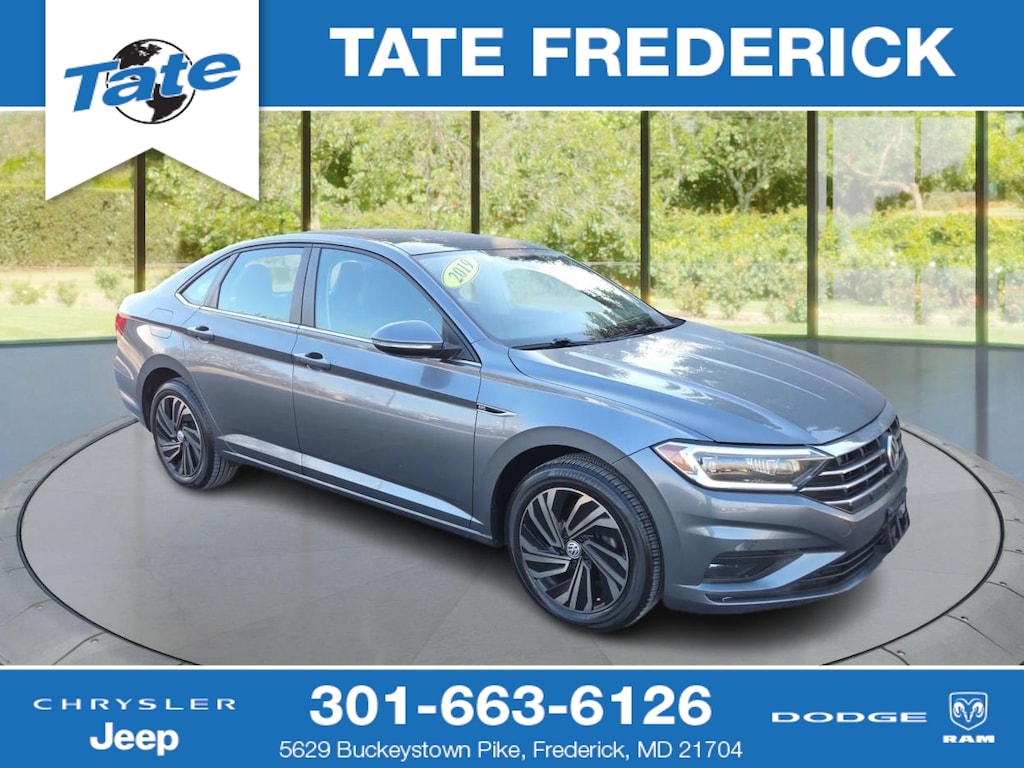 Used 2019 Volkswagen Jetta SEL Premium Sedan