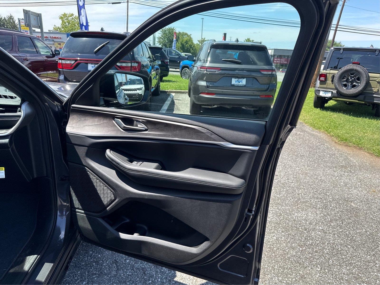 2025 Jeep Grand Cherokee Limited - Photo 19
