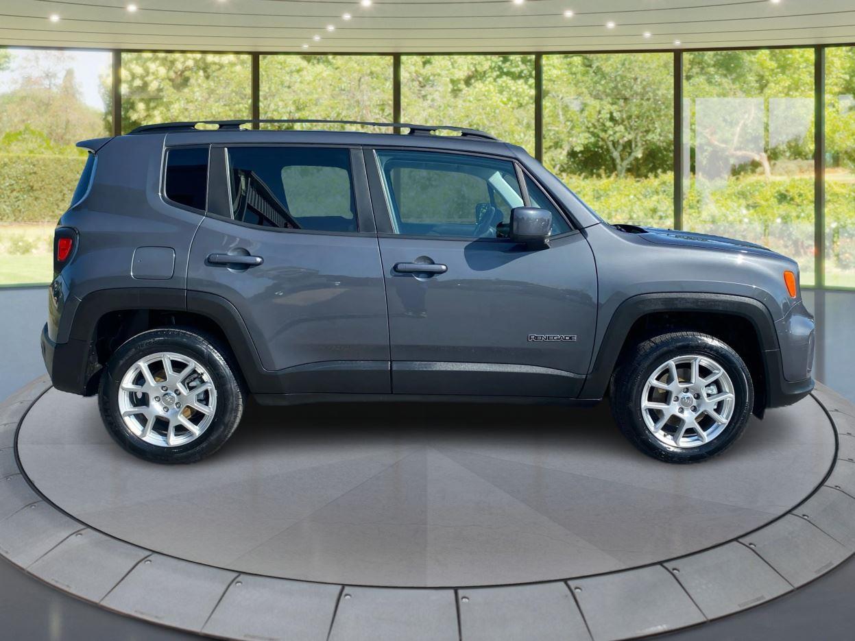 2021 Jeep Renegade Latitude photo 2