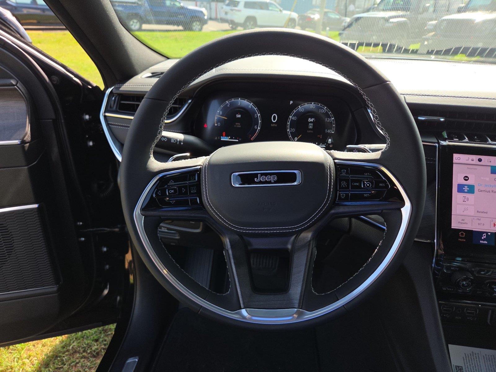 2025 Jeep Grand Cherokee L Overland - Photo 17