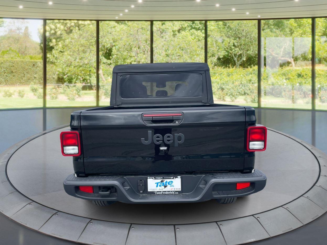 2025 Jeep Gladiator Sport S photo 4