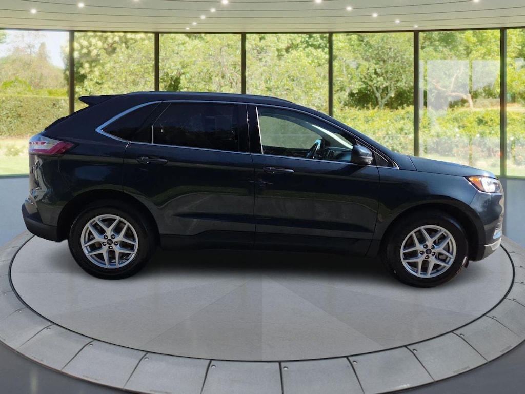 Used 2022 Ford Edge SEL SUV